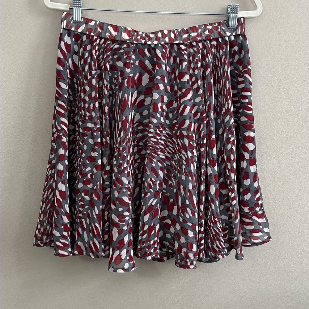 Banana Republic grey and red chiffon mini pleated skirt size medium new